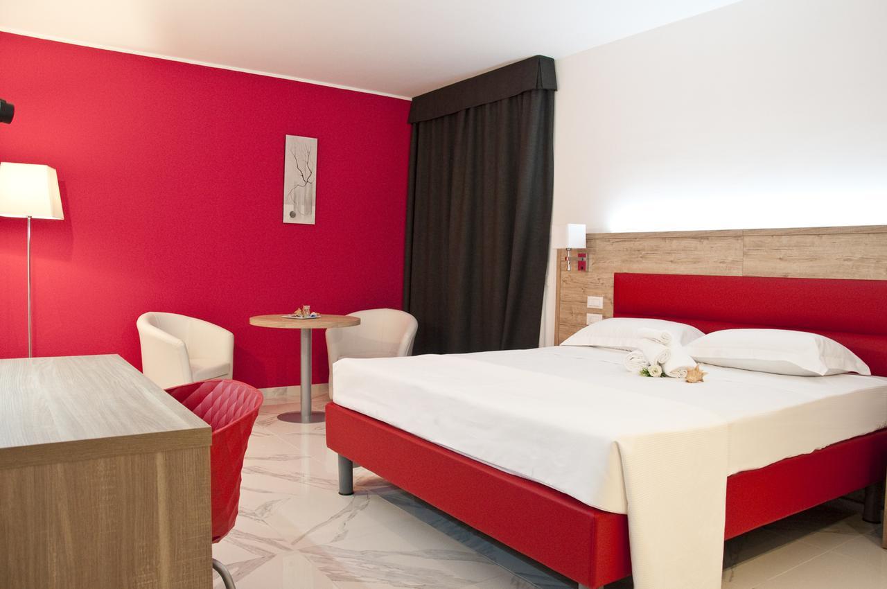 מסיניאנו Ambruosi Village Resort & Spa מראה חיצוני תמונה